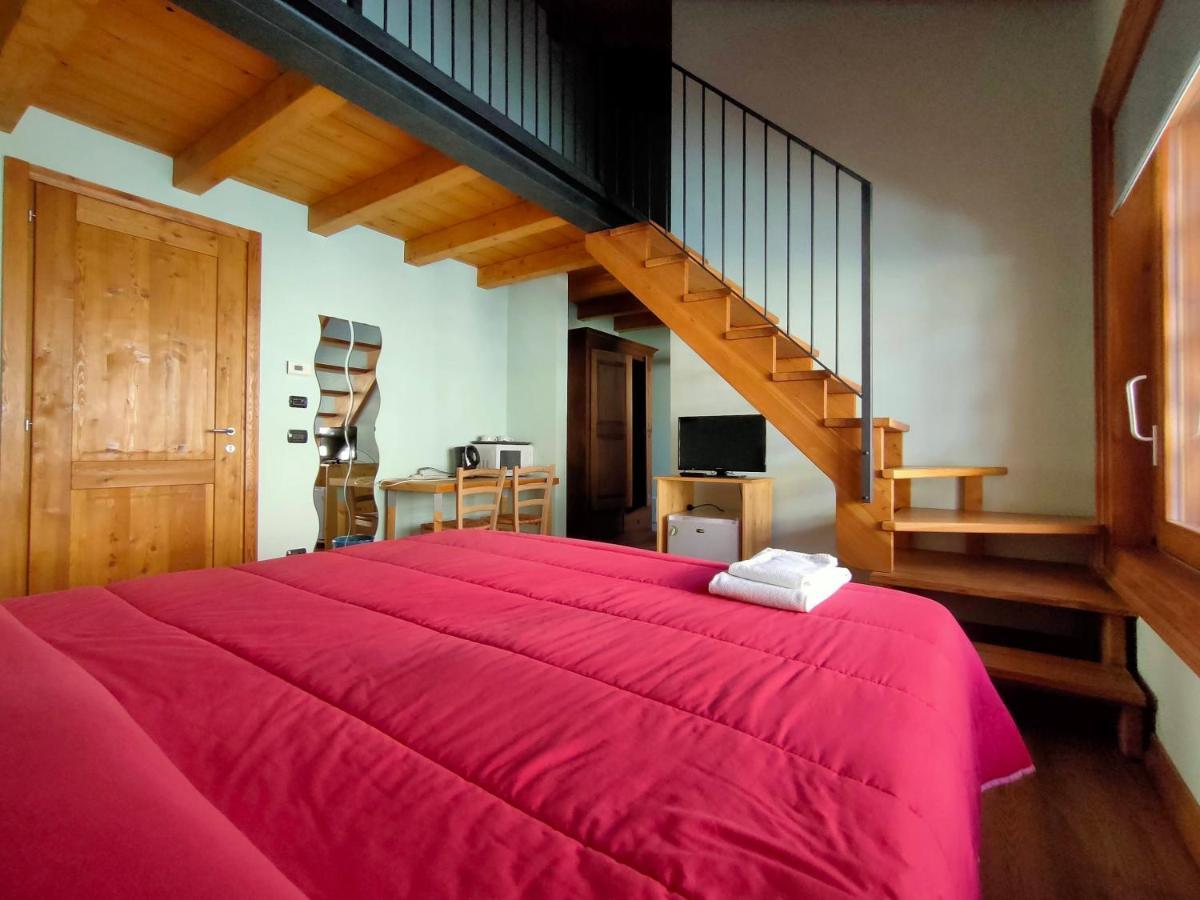 Agriturismo Teresa Delle Fragole Vigano Luaran gambar